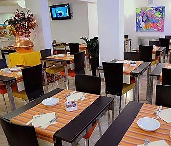 Al Fogher Hotel 3*
