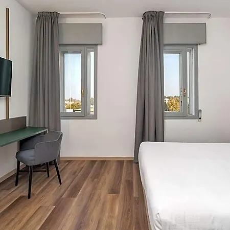 Al Fogher Szálloda 3*